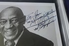 Jesse Owens Autographed 8x10 Photo Usa Olympic Champ Track Runner Psa Slabbed