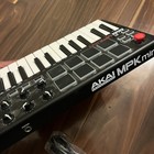 Akai Mpk Mini Mk2     Black red Usb Midi Controller
