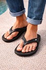 Men   s Black Flip Flops Sandals Size 10    Lightweight Comfort