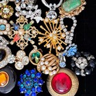 Wow     Vintage Jewelry 80 Pc Rhinestone Clip On Screw Back Single Earring Lot