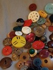 Over 1 5 Pound Pretty Vintage To Antique Plastic  Vegetable Ivory  Misc Buttons 