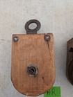 Wi Barn Antique Primitive Wood Pulley Block   Tackle Pulleys Farm Tool  2 Set 