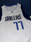 Luka Doncic  77 Dallas Maverick  Xl White Jersey Fanatics