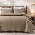 Luxury Quilted Bedspread Set     King   California King Size     3-piece Coverlet