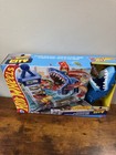 Hot Wheels City Attacking Shark Escape Track Set W  Car   Action Playset   New