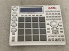 Akai Professional Mpc Studio Silver Compact Midi Controller For Music Production