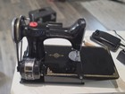 Singer Featherweight 221 Electric Sewing Machine W  Case   Pedal 