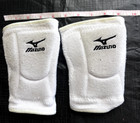 Mizuno Lightly Used Knee Pads Unisex  vollyball  Size Small