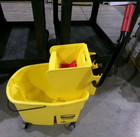Rubbermaid Commercial Fg618688yel 44qt Wavebrake Side Press Mop Bucket  New S6