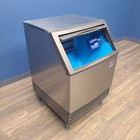 Manitowoc Urf0140a 127 Lb  Undercounter Ice Machine W  Bin  scratch   Dent 9316 