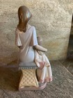 Lladro Retired    bedtime Story  Figurine  5457 Mother Daughter Mint Condition