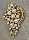Vintage Brushed Gold Tone Faux Pearl   Rhinestone Brooch Pin 3 Inches Unsigned