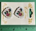  2  Westrim Crafts 1    Yellow Pansy Heart Shape Ceramic 2-hole Buttons Card-p407