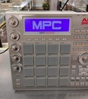 Akai Professional Mpc Studio V1     Compact Midi Pad Music Production Controller