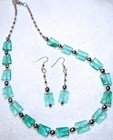 Glass And Acrylic Bead Necklace And Earring Set  18    2 