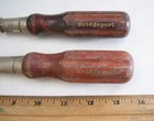 2 Vintage Wood Handle Bridgeport Usa Phillips Screwdrivers  8    6  Shafts  Usa