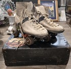 Vintage White Roller Skates Chicago Wheels Plates Size 7 Men Blue Stripe W  Case