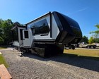 Brinkley G4000 5th Wheel