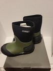 Stonz West Waterproof Boots  Kids Size 9 New In Box