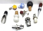 8 Wine Bottle Stoppers    2 Wine Or Whisky Pourer Spout    mix Lot Of 10   z26e