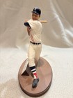 Gartlan Usa Carl Yastrzemski Handsigned Figurine    Boston Red Sox    1989
