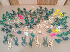 Marx 2  Plastic Soldiers Figures Vintage Mixed Colors-big Lot 90 Pcs