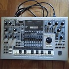 Roland Mc-505 Groovebox Rhythm Machine