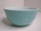 Pyrex Mixing Bowl 403 Turquoise Robin   s Egg Blue 2-1 2 2 5 Qt