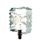 Wellgo Bmx Mtb Bear Trap 9 16 or 1 2   Bike Pedals  Black Sliver Blue Lu-953
