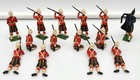 Britains Ltd  - Vintage Cameron Highlanders Toy Soldiers - Lot Of 14 - Free Ship