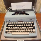 Royal Quiet De Luxe   Qdl Typewriter W  Carrying Case Serviced Blue