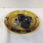 Vintage Large Round Light Amber Glass Cigar   Cigarette Ashtray 8    Heavy 4 Slots