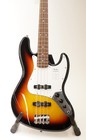Fender Standard Jazz Bass  Laurel Fingerboard  White Pickguard  3-color Sunburst