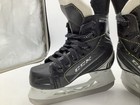 Ccm 9040 Tacks Kids Ice Hockey Skates Youth Size 10y Good Condition