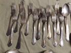 Vintage Oneida Community Silver Plate Cutlery Knives Forks Spoons Tarnished Used