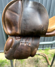 Prestige Saddle 17 Seat 33 Medium