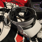 Oculus Quest 1   2  Vive 2 0 Trackers  Link Cable  Charger X1  Ect  Bundle