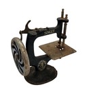 Vintage Antique 20-1 Mini Singer Child   s Sewing Machine Hand Crank C  Pre-1930s