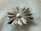 Beautiful Brooch Pin Silver Tone Texture Faux Pearl Cabochon 2  Nice