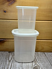 Lot Of 2 Rubbermaid Servin Saver Square Canisters  5 And  8 - White Lids