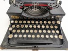 1928 Vintage Black Royal Portable Typewriter Model P   Antique Case   Dutch Keys