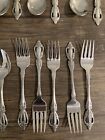 32 Piece Oneida Distinction Deluxe Raphael Stainless Steel Flatware Set