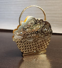 Vintage Metal Zell Fifth Ave Ladies Powder Compact Beautiful Basket Shape