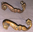 Great Set   4  Antique  Brass  Drawer Or Cabinet Pulls  2 1 2  Wide