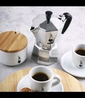 Bialetti Moka Express Iconic Italian Stovetop Espresso Maker - 6 Espresso Cups