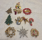 Lot Of 18 Vintage Christmas Pins brooches  7 Signed  Jcm  Napier  Beatrix  Cerry