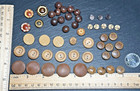 Mixed Lot Of Vintage Earthy Tone Buttons   Sets  Singles Of Varying Styles G401