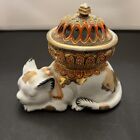 Japanese Kutani Cat Rare Moriage Basket Incense W Lid