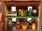 Vintage Fisher Price Little People Play Family House Brown  952  25 Accessories 