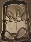 Wilton Tweety Bird Cake Pan jello Mold Looney Tunes Warner Bros 14 X 9 X 2